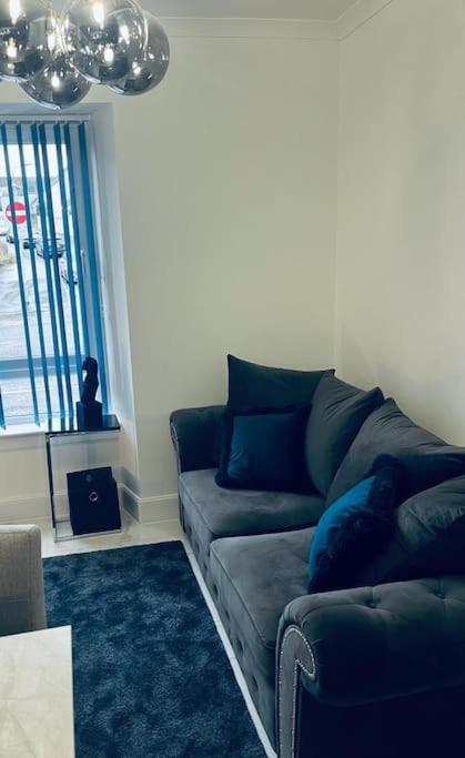 House Villa Airdrie